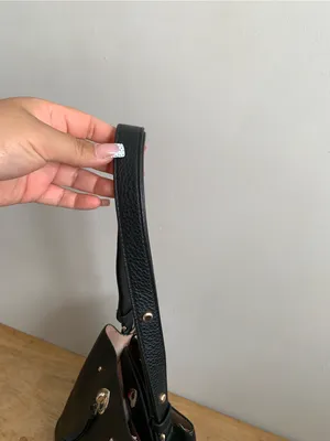 Kate Spade New York Marti Small Leather Bucket Bag Shoulder Bag in Black thumbnail 13