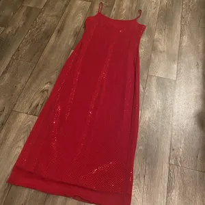 Heart & Soul Red Sequin Bodycon Gown Maxi Dress Spaghetti Strap Large thumbnail 3