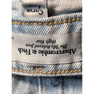 Abercrombie & Fitch 90s Relaxed High Rise Jeans Distressed Light Wash‎ 27 thumbnail 7