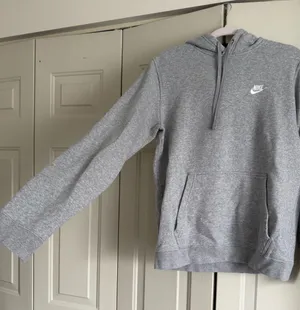 Nike Men’s Sportswear Club Fleece Hoodie thumbnail 4