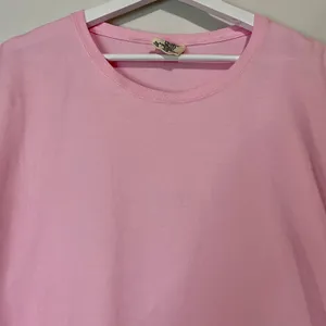 Comfort Colors Women’s 100% Cotton Long Sleeve Tee Shirt Pink Size 2XL NWOT thumbnail 2
