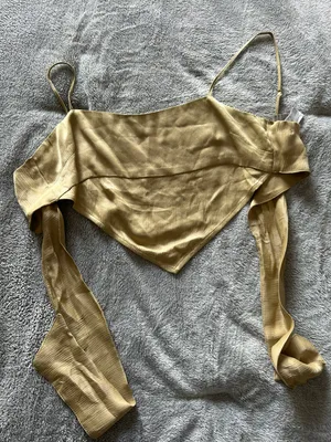Crop Top thumbnail 1