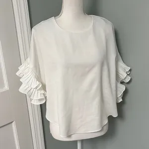 Ontwelfth Elegant White Ruffle Sleeve Top Size Small‎ thumbnail 1