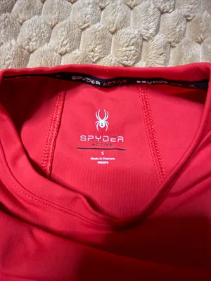 Spyder Active long sleeve shirt features mesh panels on the sides for breathability. thumbnail 2