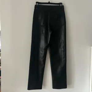 Aritzia Wilfred The Melina Black Faux Leather Straight Leg Pant Size 2 thumbnail 4