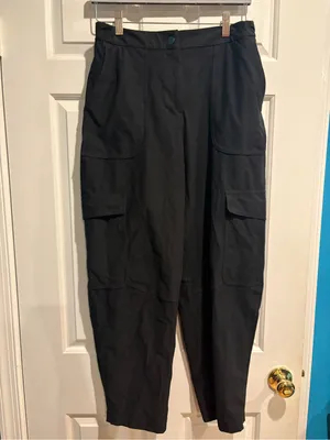 Lululemon Light Utilitech Cargo Pocket High-Rise Pant black sz 28 thumbnail 4