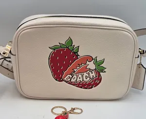 Coach camera bag Jamie Strawberry NWT ! Grab this now thumbnail 1