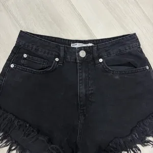 Garage Black Mini Festival Cheeky Denim Shorts Size 25 thumbnail 2