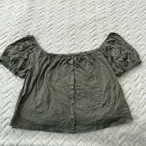 NWT American Eagle Crop Top Size L thumbnail 1