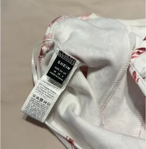 Medium Shein Crop Top Women’s thumbnail 3