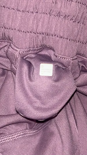 Lululemon High-Rise Hotty Hot 2.5" Shorts thumbnail 2