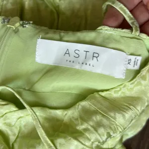 ASTR GREEN DRESS thumbnail 4