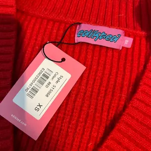 NWT Edikted Sabrina Chunky Knit Crop Cardigan size XS‎ thumbnail 11