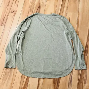 Athleta Top Women's Size 1X Uptempo Long Sleeve Thumbholes Lt Heathered Green thumbnail 6