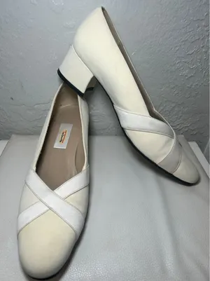 Talbots Block‎ 1.75" Heel Pumps Criss Cross Straps Classic Shoes 7.5N Cream thumbnail 1
