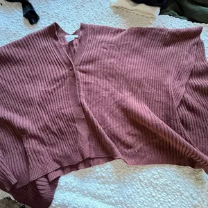 Womenwithin sweater size 0 over the shoulder sweatshirt Red Long sleeve Shirt thumbnail 4
