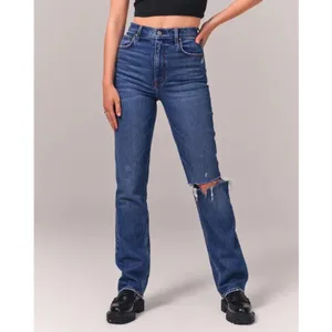Abercrombie & Fitch The 90's Straight Ultra High Rise Jeans Ripped Knee Size 29 thumbnail 2