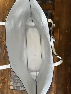 Vintage Y2K Victoria’s Secret White Faux Leather Tote Bag thumbnail 5