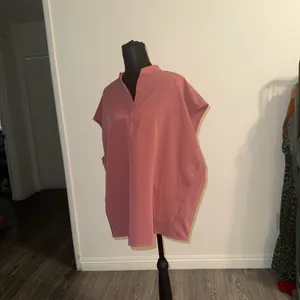 Figs Rafaela mauve pink XL top thumbnail 2