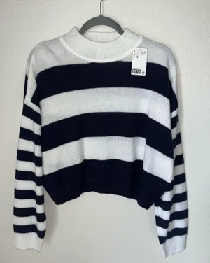 H&M Sweater Turtleneck thumbnail 1