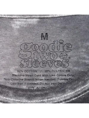 Goodie Two Sleeves “Wild American Heritage” Graphic Tee Women’s Medium thumbnail 3