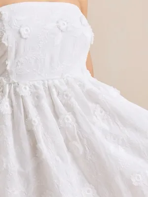 NEW Altar’d State White Strapless Embroidered Floral Mini Dress Size Medium NWT thumbnail 2