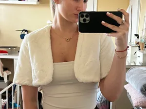 White Fur Shoulder Cover thumbnail 1