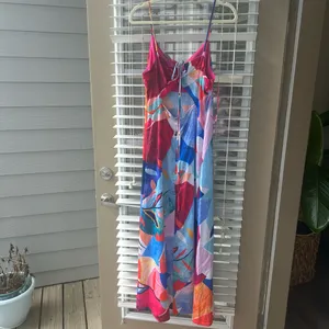 Nicole Miller Maxi Colorful Long Sleeveless Dress thumbnail 3