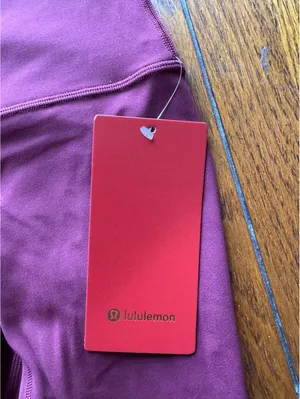 Lululemon Align High Rise 25” NY, Burgundy Bay Size 0 NWT thumbnail 4