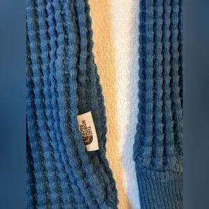 The North Face Teal Women's Knit‎ Top Size Large thumbnail 5