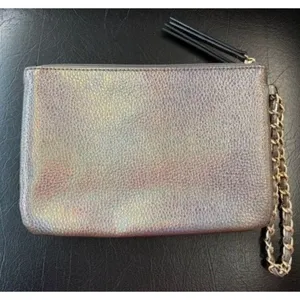 Juicy Couture Quilted Metallic Wristlet With Chain Strap &‎ Pink Crown Lining thumbnail 2