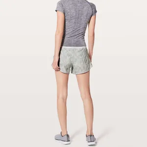 Lululemon Real Quick Short *Perforated 3.5" Jasmine White Multi size 6 thumbnail 3
