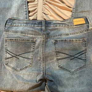Aeropostale Ripped Skinny Jeans thumbnail 5