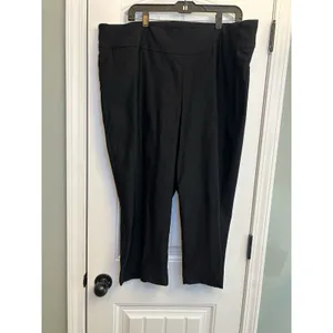New Directions Curvy Women’s 22W Black Stretch Pull On Capri Pants Plus Size 21” thumbnail 2