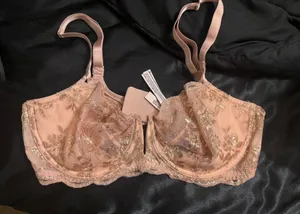 Victoria's Secret Bra thumbnail 1