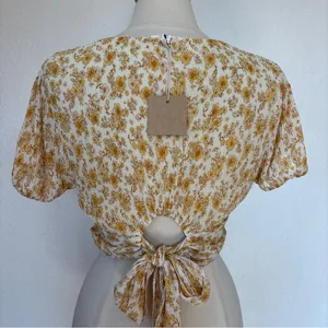 Blu Pepper Pleated Floral V-Neck Crop Top - Cream and Yellow thumbnail 4