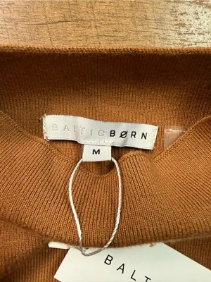 NWT Baltic Born Sutton Sweater Top in Brown Women’s Sz Medium Mock Neck Sweater thumbnail 6