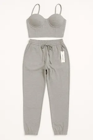 Grey 2-piece sweatpants and bra set thumbnail 3