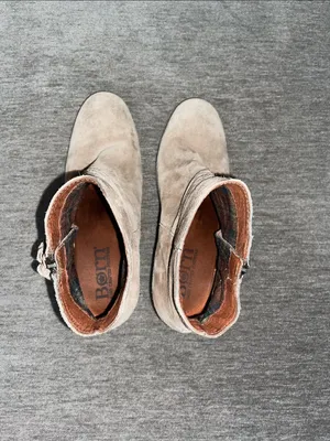 Born Bootie Tassel Taupe Suede Leather Boots Size 8.5 thumbnail 7