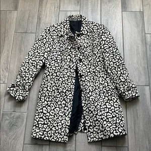 Elegant Black and cream Leopard Print Trench Coat thumbnail 1