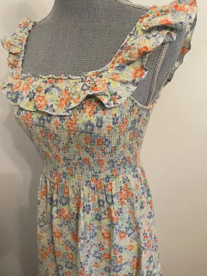 Old Navy Maxi Floral Dress. Size XS thumbnail 5