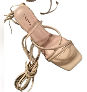 NIB Zelaproxy Women's Tan Strappy Lace up Glitter Chuncky Block Heels. Size:8 thumbnail 7