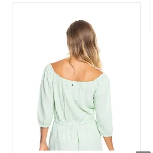 NWT Roxy Mint Green Off Shoulder Crop Top Size Medium thumbnail 2