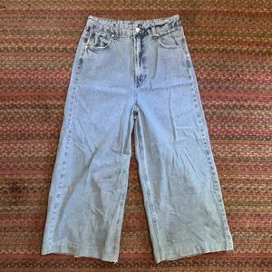 Wild Fable Super High Rise Wide Leg Light Wash Jeans thumbnail 1