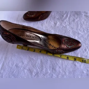 Luciano Barachini Gold Designer Pointy Toe Heel Size 8.5 thumbnail 7
