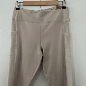 PINK - Victoria's Secret active leggings NWT thumbnail 3