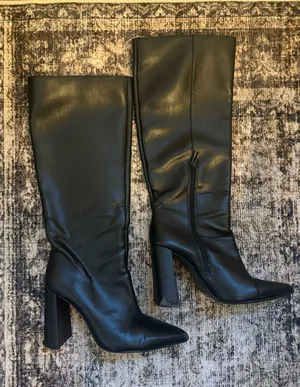 ZARA Black Knee-High Leather Boots thumbnail 1