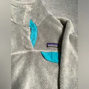Patagonia synchilla snap-t Gray and Teal Fleece Pullover medium thumbnail 2