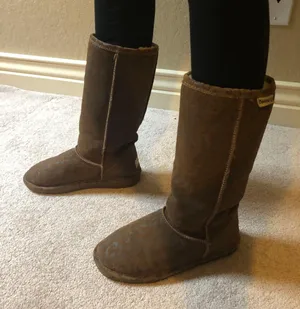 BEARPAW Brown Boots thumbnail 1