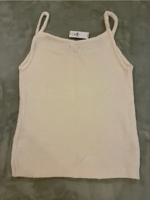 Women’s Gap Brand Cozy Cream Fuzzy Tank & Short Lounge Set Size Medium thumbnail 4